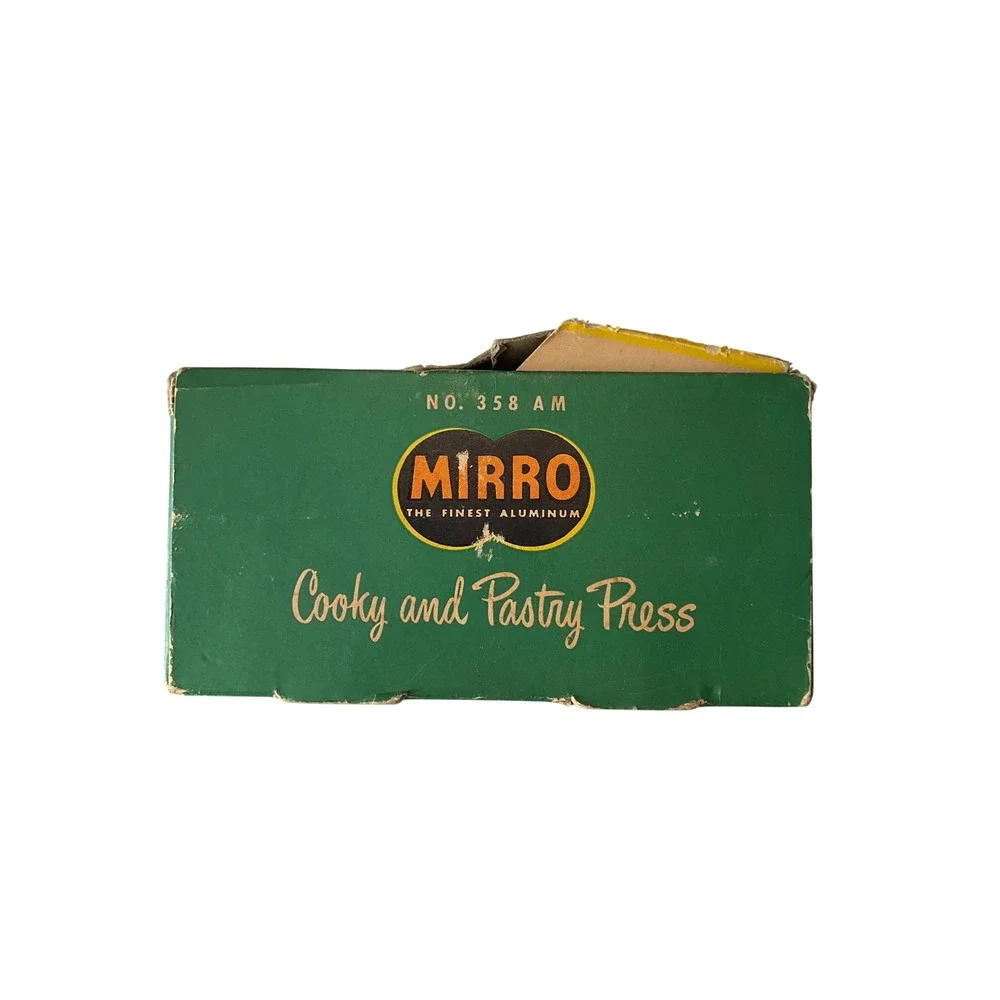 Vintage Mirro Aluminum Cooky & Pastry Press 50s 60s Wood Tray 12 Discs 3 Tips